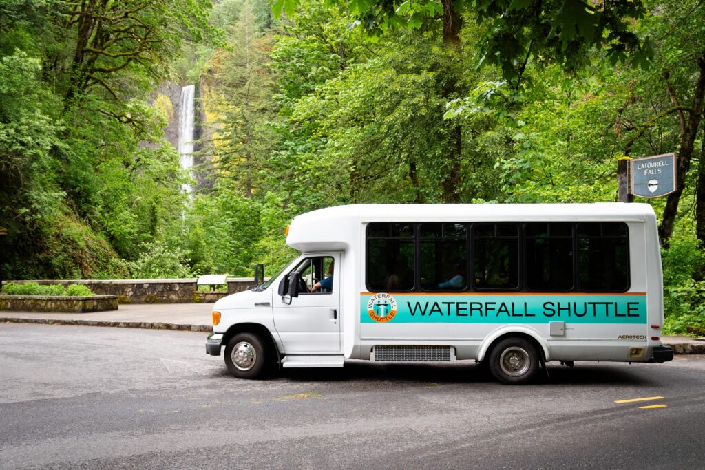 Waterfall Shuttle bus to Multnomah Falls